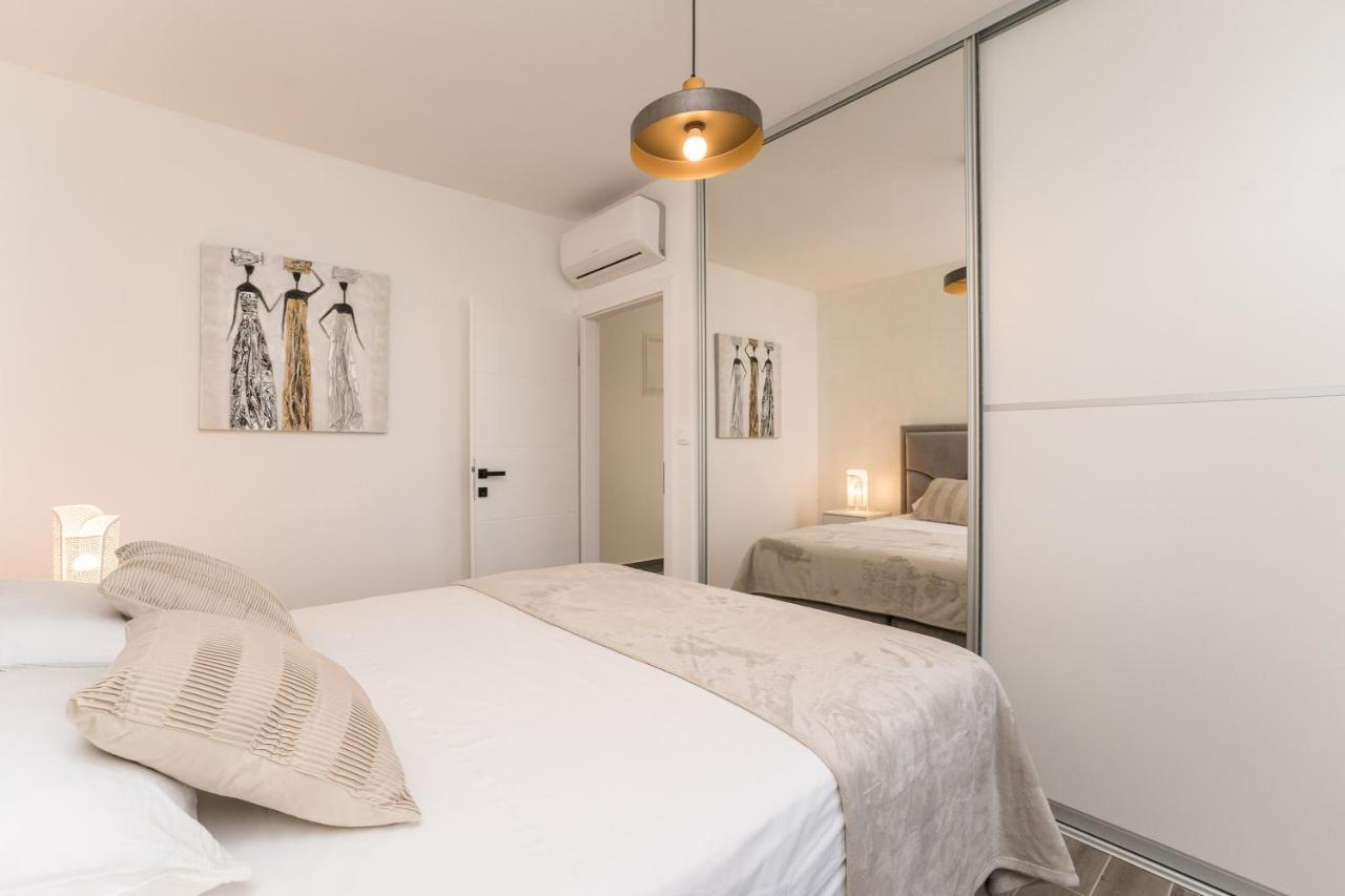 Luxury D Apartments Bibinje Bagian luar foto