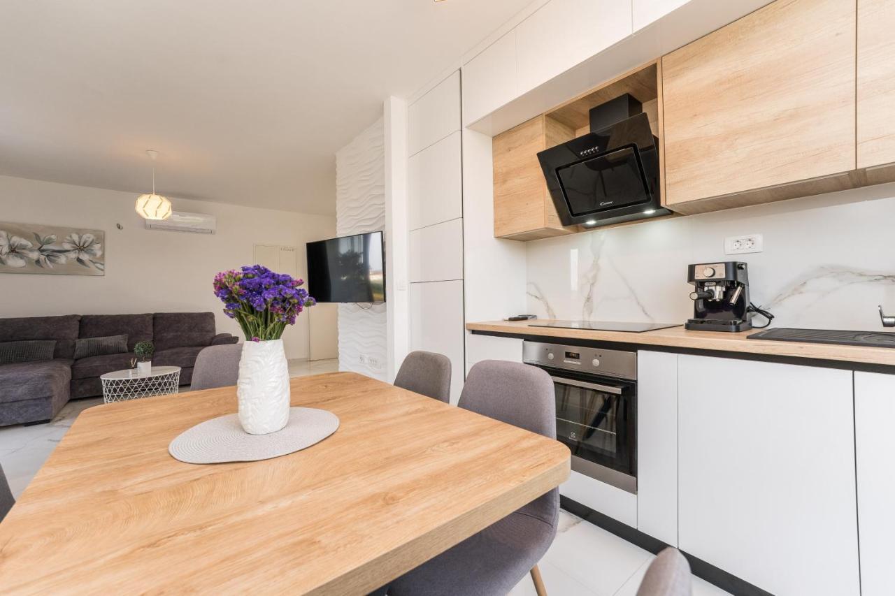 Luxury D Apartments Bibinje Bagian luar foto